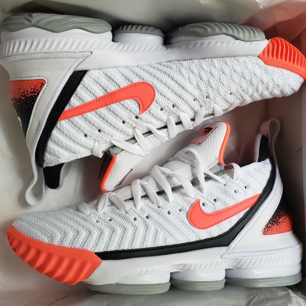 Lebron XVI 'Air Tech Challenge Hot Lava'